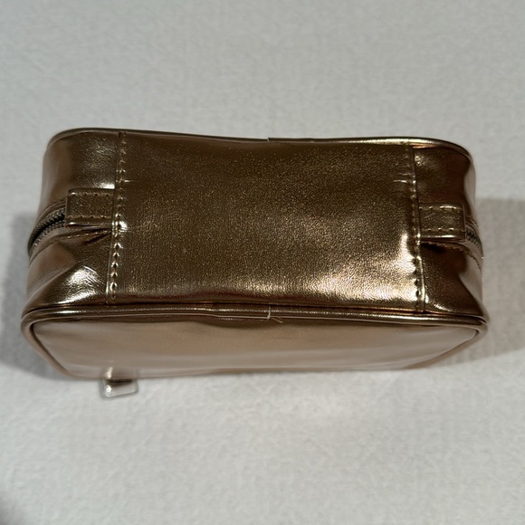Bobbi Brown metallic cosmetic case - Picture 4 of 5